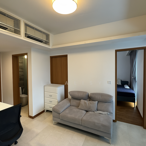 Watertown Condominium For Sale at S$ 950,000 | PropertyGuru Singapore - Living Room