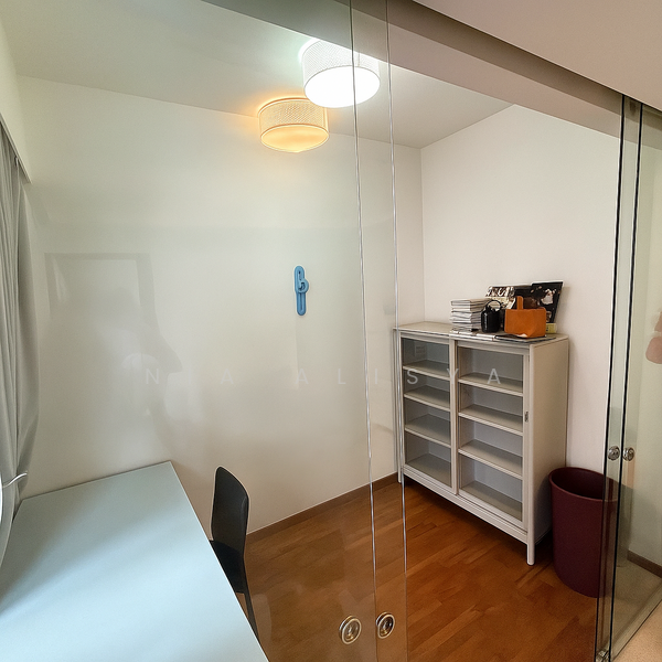 Watertown Condominium For Sale at S$ 950,000 | PropertyGuru Singapore - Study