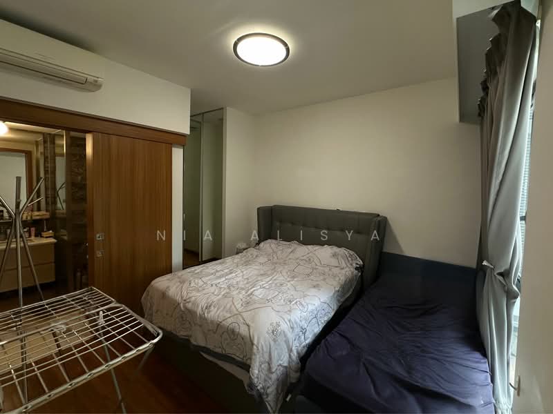 Watertown Condominium For Sale at S$ 950,000 | PropertyGuru Singapore - Bedroom