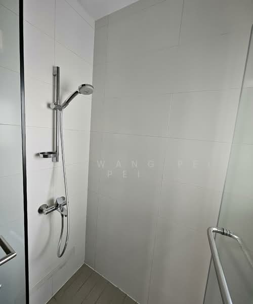 Hundred Trees, 93 West Coast Drive, 2 Bedrooms, 786 sqft, Condominium For Rent, by Joy Wang Pei Pei, 500061306 - Bathroom - PropertyGuru.com.sg