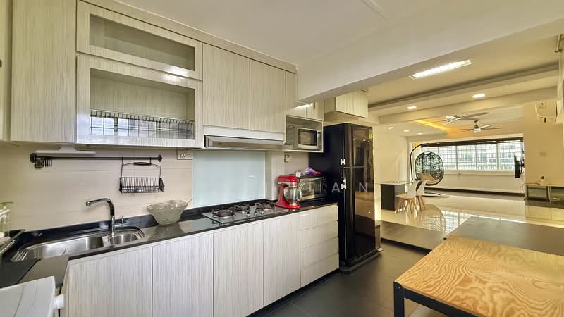 710 Ang Mo Kio Avenue 8, 710 Ang Mo Kio Avenue 8, 3 Bedrooms, 1,302 sqft, HDB Flat For Rent, by Evon Tan, 500061312 - Kitchen - PropertyGuru.com.sg