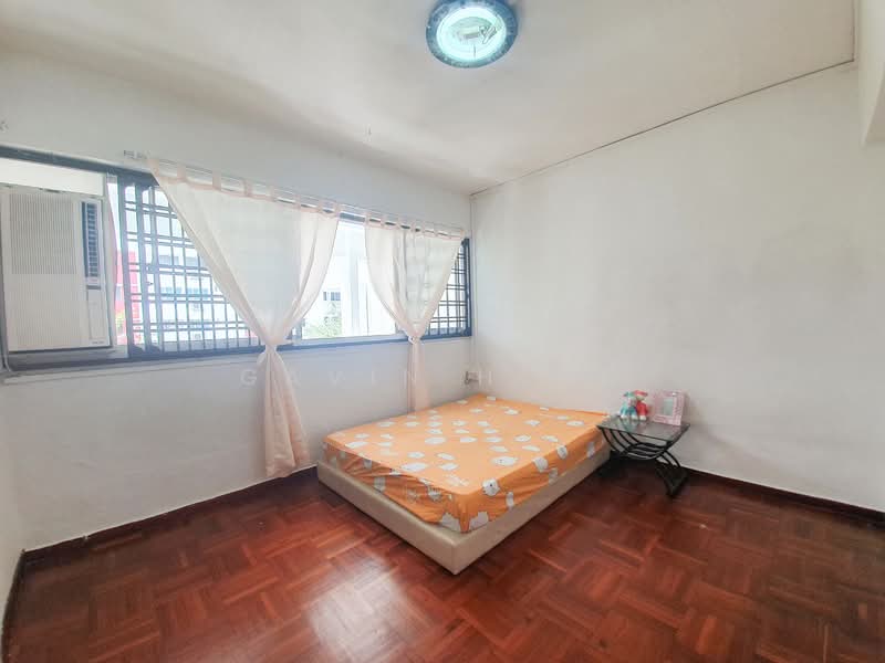 559 Jurong West Street 42 HDB Flat For Sale at S$ 708,000 | PropertyGuru Singapore - Bedroom