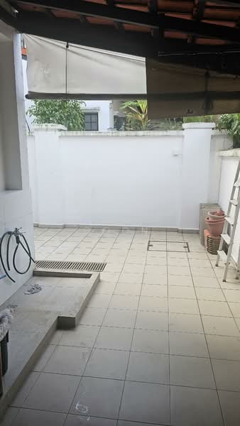 Lim Tai See Walk, Lim Tai See Walk, 3 Bedrooms, 3,200 sqft, Semi-Detached House For Rent, by Elliot Goon, 500061325 - Exterior Backyard - PropertyGuru.com.sg