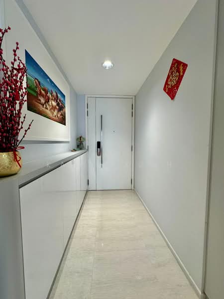 Parc Centros Condominium For Sale at S$ 2,198,000 | PropertyGuru Singapore - Entrance