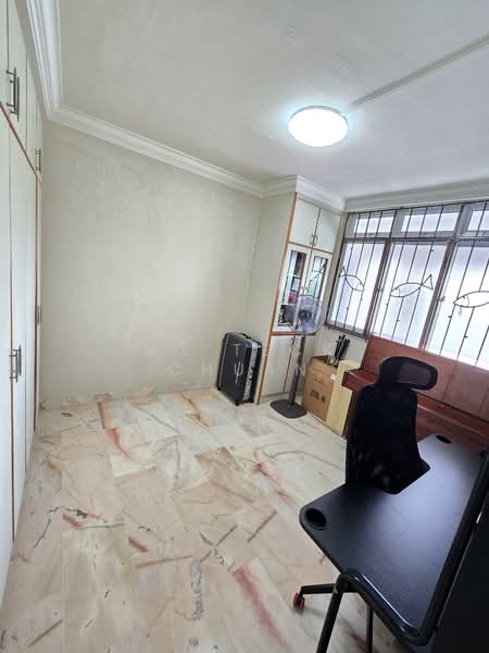 191 Bishan Street 13 HDB Flat For Sale at S$ 800,000 | PropertyGuru Singapore - Bedroom
