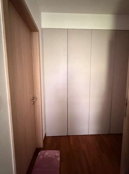 Twin Fountains, 11 Woodlands Avenue 6, 3 Bedrooms, 1,033 sqft, Executive Condominium For Rent, by Ivy Huang, 500061335 - Wardrobe - PropertyGuru.com.sg