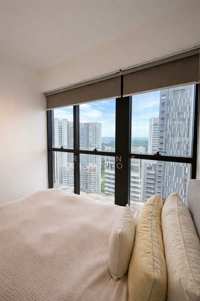 Commonwealth Towers Condominium For Sale at S$ 1,680,000 | PropertyGuru Singapore - Bedroom