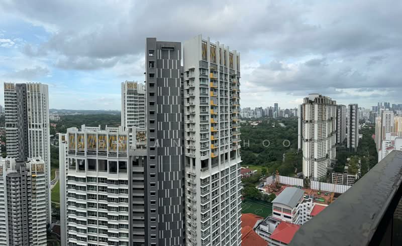 Commonwealth Towers Condominium For Sale at S$ 1,680,000 | PropertyGuru Singapore - Exterior