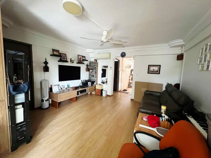 542 Bedok North Street 3 HDB Flat For Sale at S$ 540,000 | PropertyGuru Singapore - Living Room