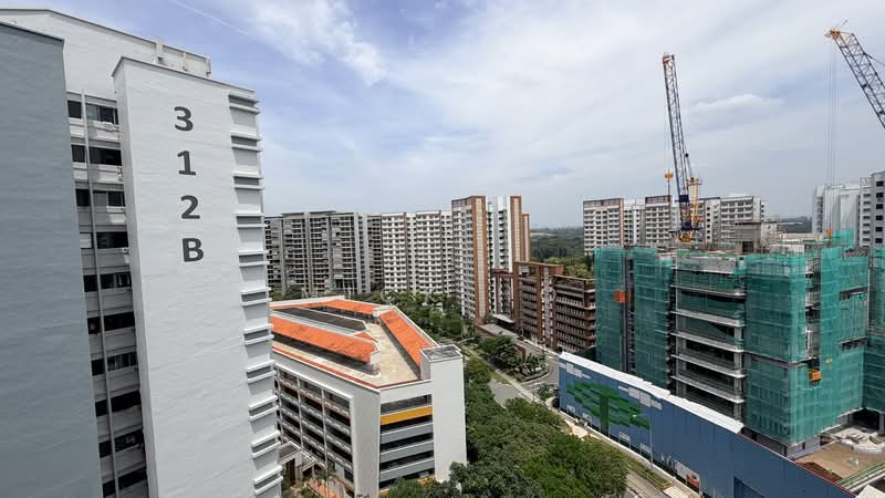 309A Anchorvale Road HDB Flat For Sale at S$ 728,000 | PropertyGuru Singapore - Exterior