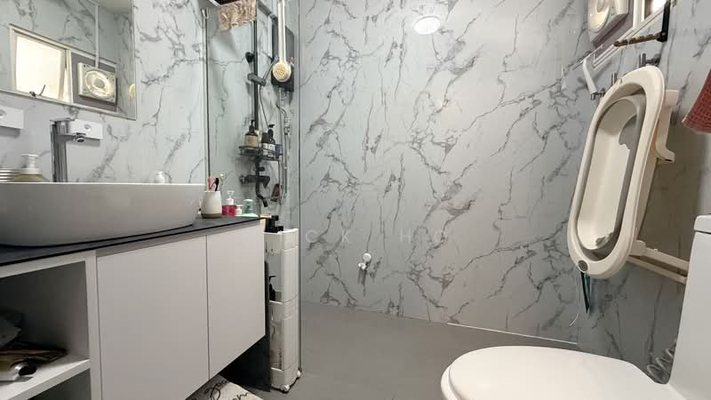 309A Anchorvale Road HDB Flat For Sale at S$ 728,000 | PropertyGuru Singapore - Bathroom