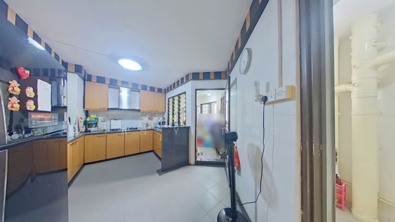 205C Compassvale Lane HDB Flat For Sale at S$ 780,000 | PropertyGuru Singapore - Kitchen