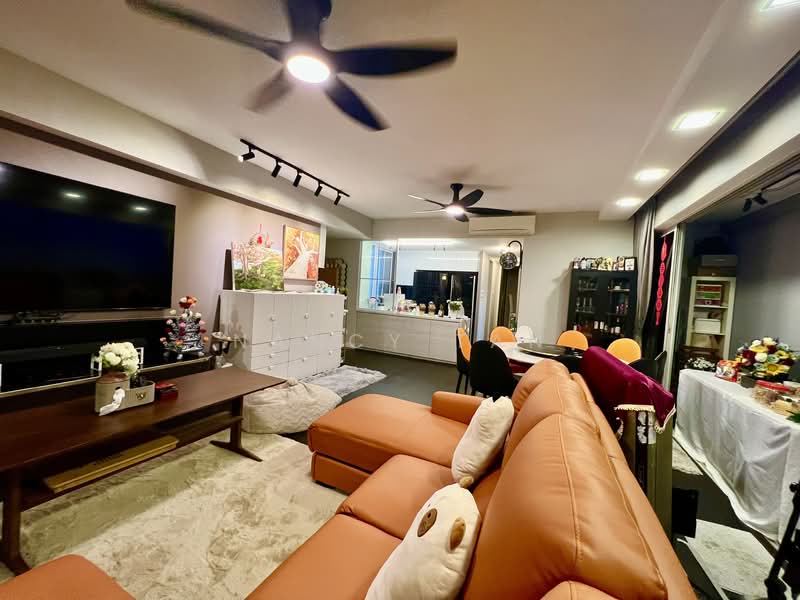 The Centris Apartment For Sale at S$ 2,300,000 | PropertyGuru Singapore - Living Room