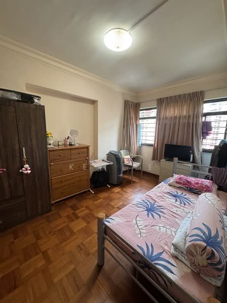 68 Redhill Close HDB Flat For Sale at S$ 1,050,000 | PropertyGuru Singapore - Bedroom