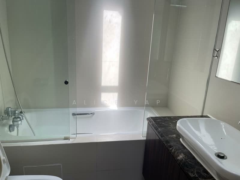 82 Yuk Tong Avenue, 82 Yuk Tong Ave, 4 Bedrooms, 2,906 sqft, Corner Terrace For Rent, by Alice Yap, 500061356 - Bathroom - PropertyGuru.com.sg