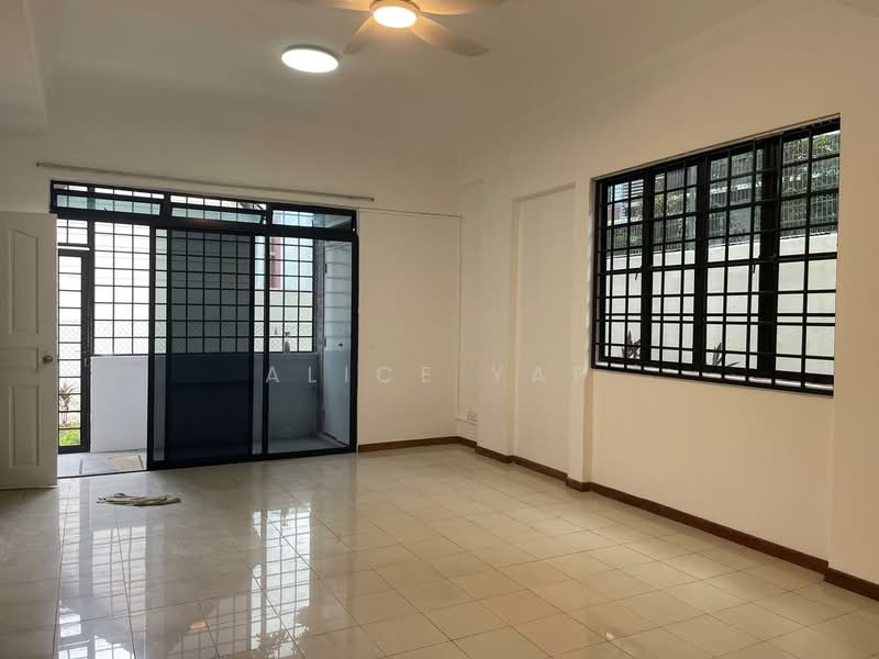 82 Yuk Tong Avenue, 82 Yuk Tong Ave, 4 Bedrooms, 2,906 sqft, Corner Terrace For Rent, by Alice Yap, 500061356 - Living Room - PropertyGuru.com.sg