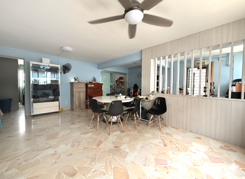 843 Tampines Street 83 HDB Flat For Sale at S$ 750,000 | PropertyGuru Singapore - Living Room