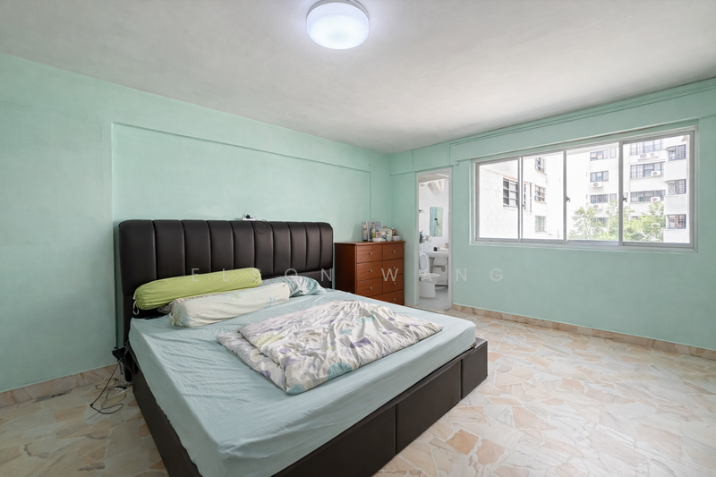 843 Tampines Street 83 HDB Flat For Sale at S$ 750,000 | PropertyGuru Singapore - Bedroom