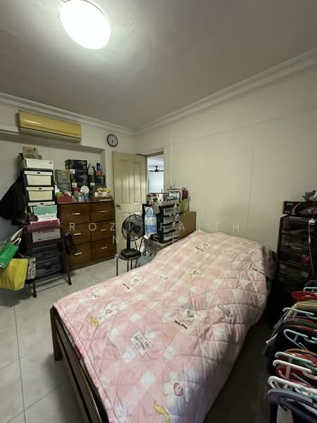 252 Compassvale Street HDB Flat For Sale at S$ 599,999 | PropertyGuru Singapore - Bedroom