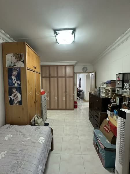 252 Compassvale Street HDB Flat For Sale at S$ 599,999 | PropertyGuru Singapore - Bedroom