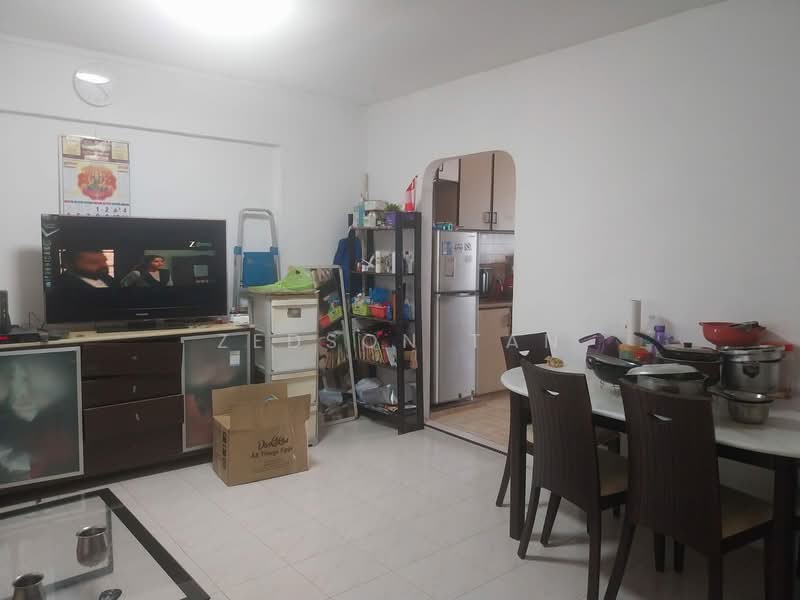435 Tampines Street 43, 435 Tampines Street 43, 3 Bedrooms, 904 sqft, HDB Flat For Rent, by Zedson Tan, 500061381 - Living Room - PropertyGuru.com.sg