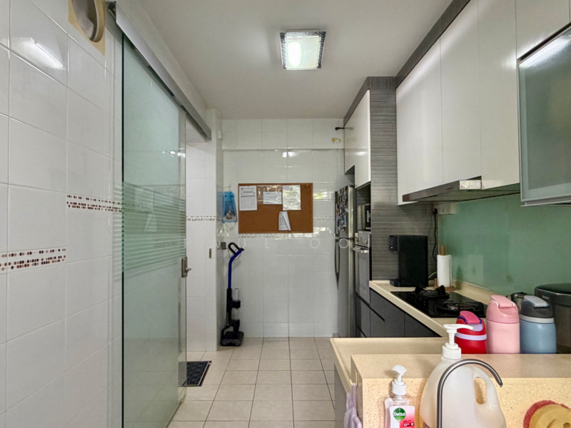 210A Compassvale Lane HDB Flat For Sale at S$ 628,000 | PropertyGuru Singapore - Kitchen