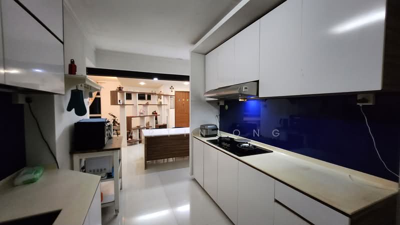 243 Pasir Ris Street 21 HDB Flat For Sale at S$ 866,000 | PropertyGuru Singapore - Kitchen