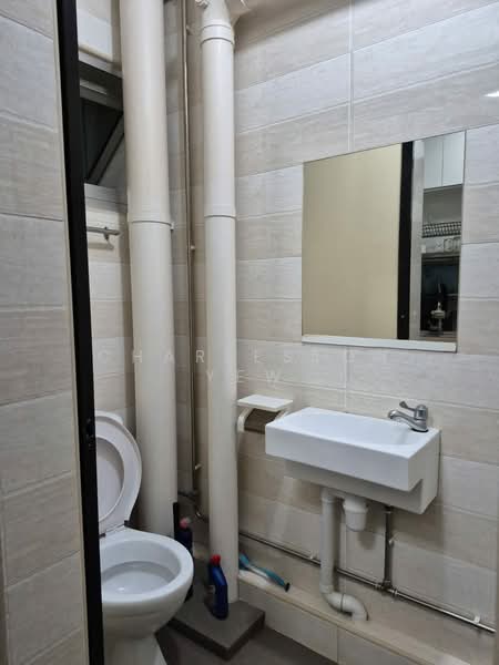 833 Hougang Central, 833 Hougang Central, Room Rental, 250 sqft, HDB Flat For Rent, by Charleston Yew, 500061402 - Bathroom - PropertyGuru.com.sg