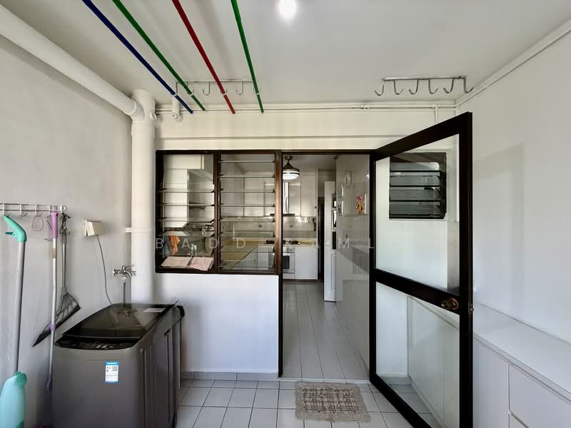 526 Woodlands Drive 14, 526 Woodlands Drive 14, Room Rental, 200 sqft, HDB Flat For Rent, by Badd Ramle, 500061403 - Laundry Service Yard - PropertyGuru.com.sg