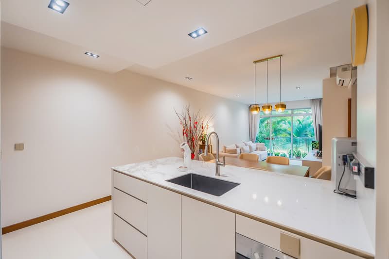 The Raintree Condominium For Sale at S$ 1,900,000 | PropertyGuru Singapore - Kitchen