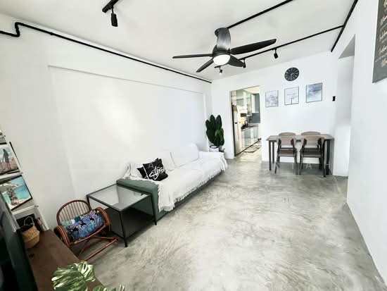 For Sale - 433 Tampines Street 43