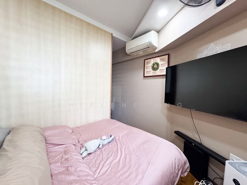 308B Punggol Walk HDB Flat For Sale at S$ 730,000 | PropertyGuru Singapore - Bedroom