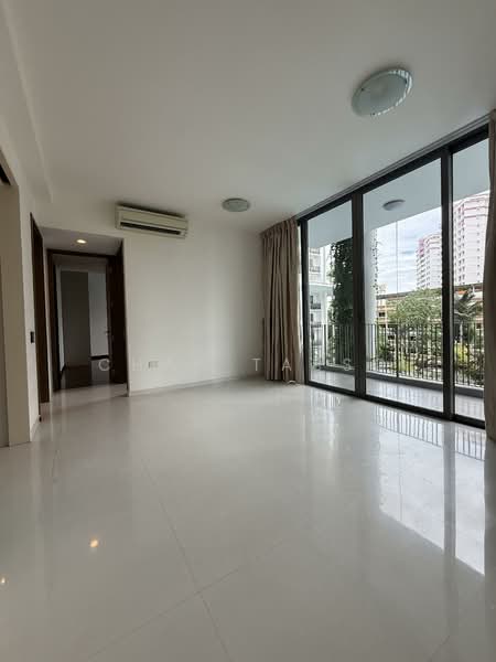 The Tembusu, 107 Tampines Road, 2 Bedrooms, 753 sqft, Condominium For Rent, by Chan Tasso, 500061413 - Living Room - PropertyGuru.com.sg