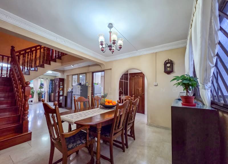 634 Hougang Avenue 8 HDB Flat For Sale at S$ 968,000 | PropertyGuru Singapore - Dining Room