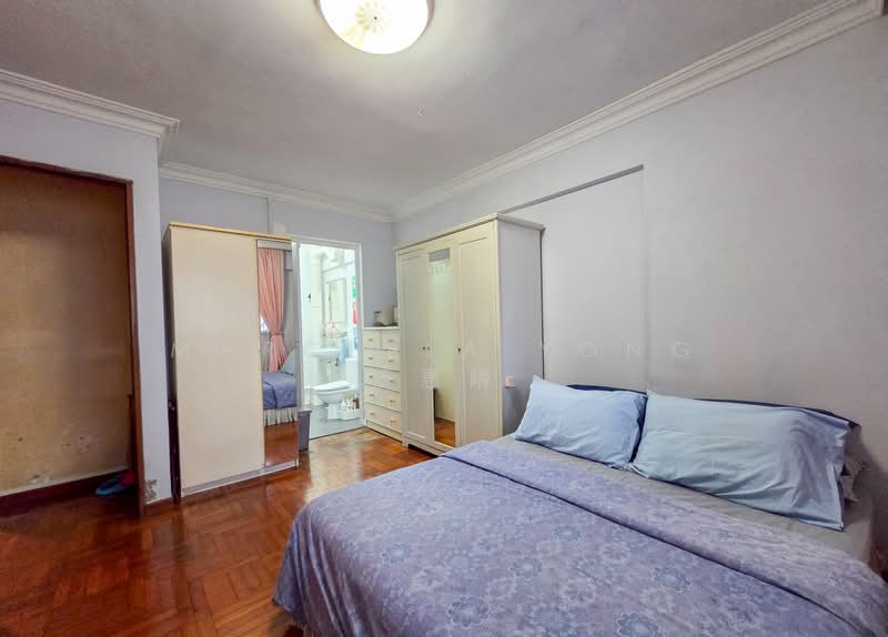 634 Hougang Avenue 8 HDB Flat For Sale at S$ 968,000 | PropertyGuru Singapore - Bedroom
