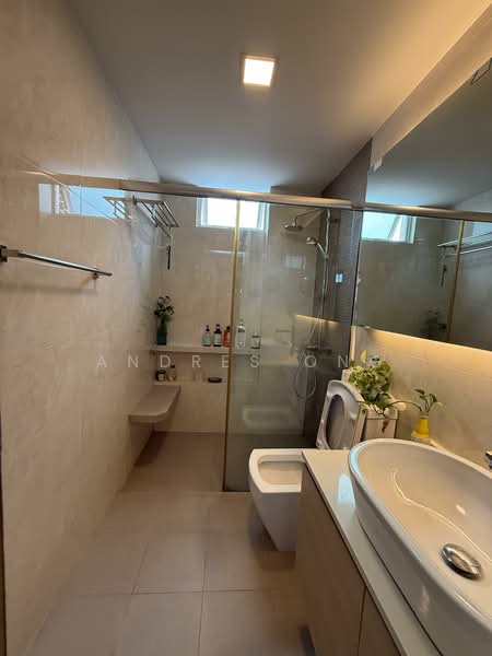 Dawn Ville, 1 Butterworth Lane, 3 Bedrooms, 1,195 sqft, Apartment For Rent, by Andres Ong, 500061424 - Bathroom - PropertyGuru.com.sg