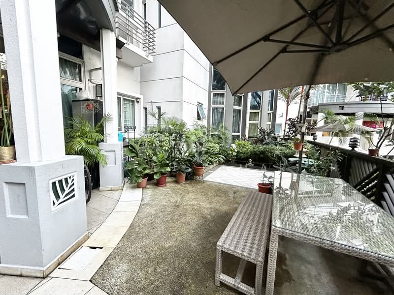 Hillington Green Condominium For Sale at S$ 3,288,000 | PropertyGuru Singapore - Exterior