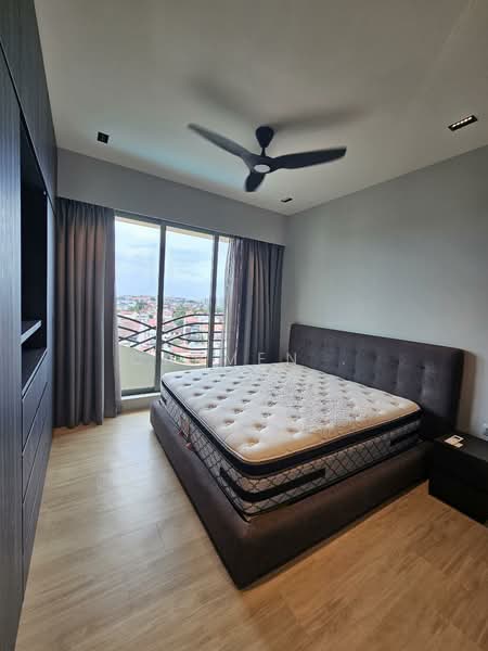 Sunhaven Condominium For Sale at S$ 1,820,000 | PropertyGuru Singapore - Master Bedroom