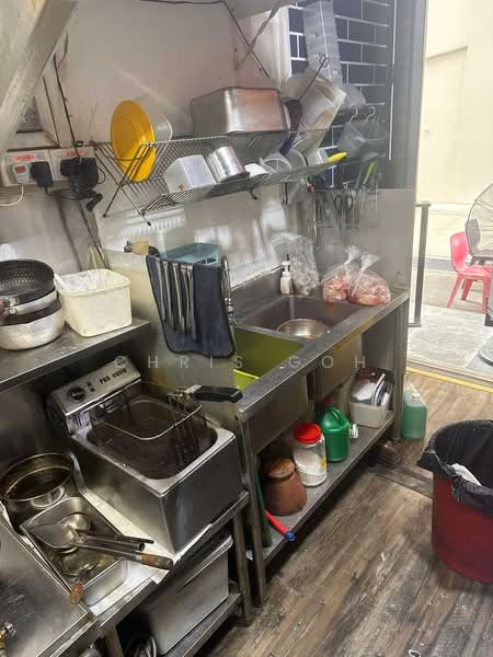CT Hub 2, 114 Lavender Street, 280 sqft, Food & Beverage For Rent, by Chris Goh, 500061445 - Kitchen - CommercialGuru.com.sg