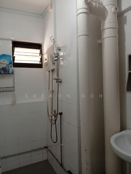 87 Circuit Road, 87 Circuit Road, Room Rental, 120 sqft, HDB Flat For Rent, by Shenon Goh, 500061458 - Bathroom - PropertyGuru.com.sg