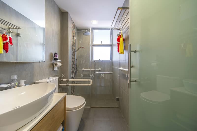 Prive Executive Condominium For Sale at S$ 2,880,000 | PropertyGuru Singapore - Bathroom