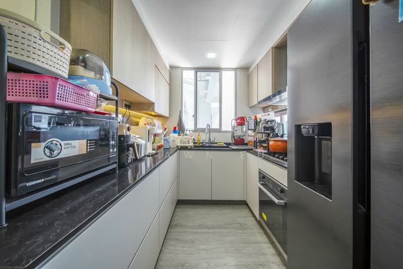 Prive Executive Condominium For Sale at S$ 2,880,000 | PropertyGuru Singapore - Kitchen