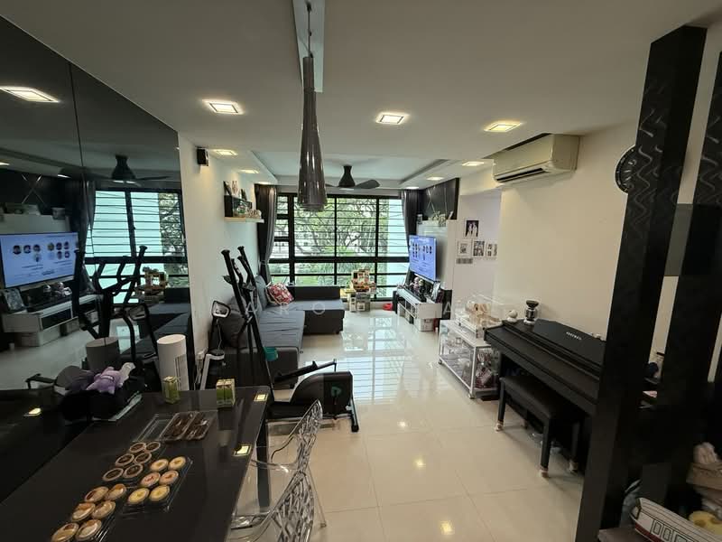 57 Havelock Road HDB Flat For Sale at S$ 950,000 | PropertyGuru Singapore - Living Room