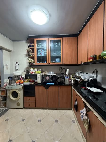 526 Woodlands Drive 14 HDB Flat For Sale at S$ 570,000 | PropertyGuru Singapore - Kitchen
