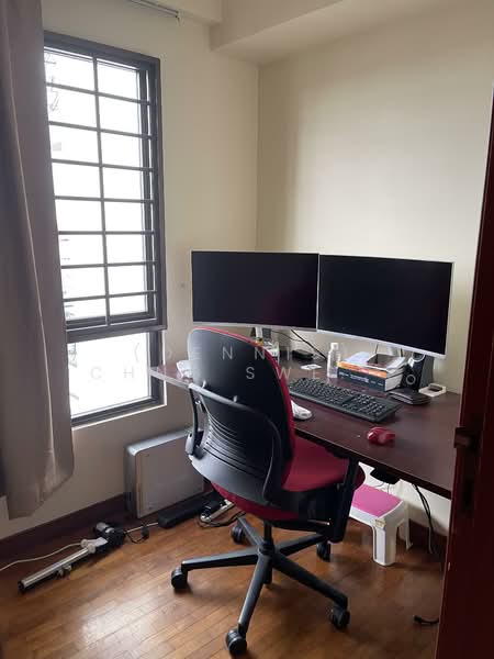 The Mayfair, 7 Jurong East Street 32, 2 Bedrooms, 926 sqft, Condominium For Rent, by (Dennis) Chng Swee Cher, 500061520 - Study - PropertyGuru.com.sg