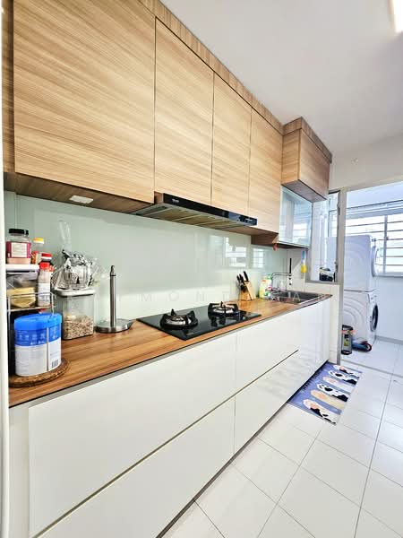 443C Fajar Road HDB Flat For Sale at S$ 708,000 | PropertyGuru Singapore - Kitchen
