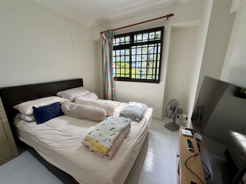 302A Anchorvale Link HDB Flat For Sale at S$ 730,000 | PropertyGuru Singapore - Bedroom