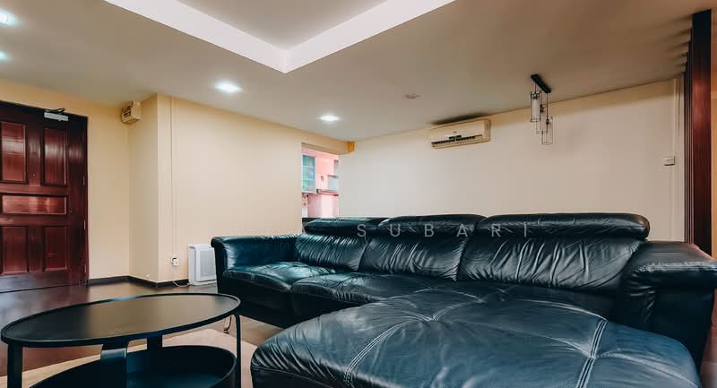 258D Compassvale Road HDB Flat For Sale at S$ 650,000 | PropertyGuru Singapore - Living Room