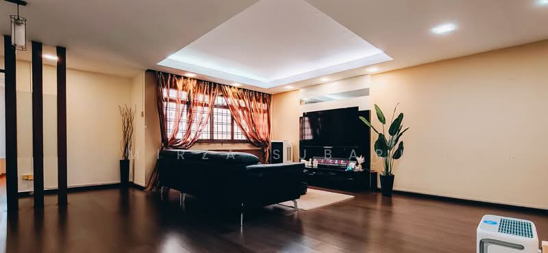 258D Compassvale Road HDB Flat For Sale at S$ 650,000 | PropertyGuru Singapore - Living Room