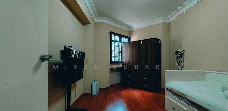 258D Compassvale Road HDB Flat For Sale at S$ 650,000 | PropertyGuru Singapore - Bedroom